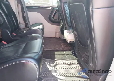 2016 Chrysler Town & Country Limited Platinum z USA, uszkodzony, nr VIN 2C4RC1GG0GR283491